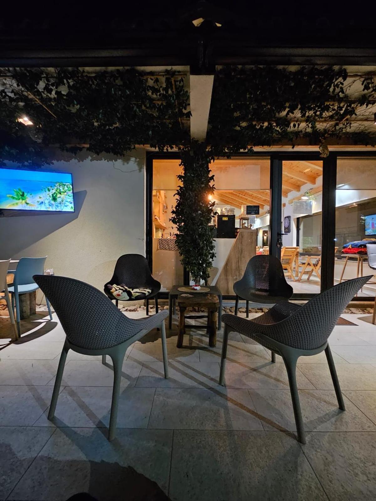 Apartments Aerodrom พอดโกริกา ภายนอก รูปภาพ